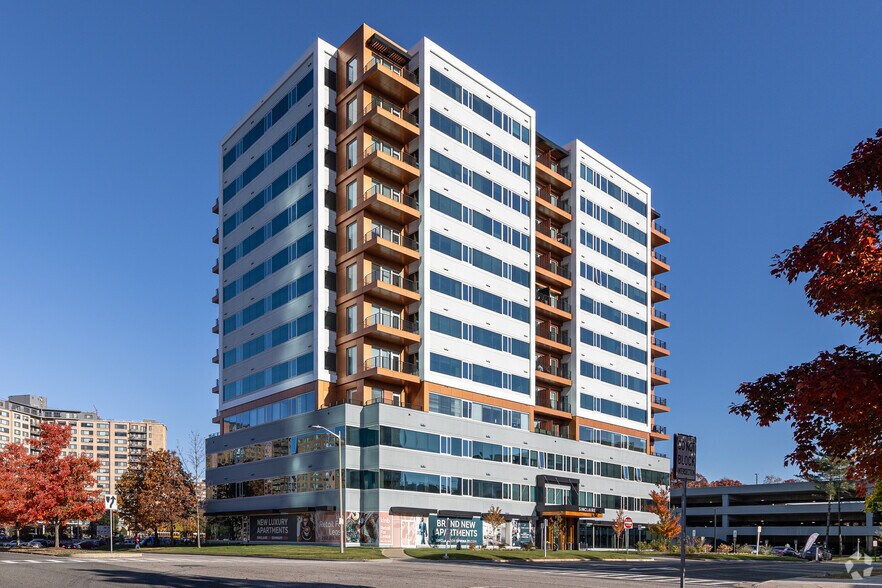 More Photos Of 4900 Seminary Rd, Alexandria Apartments For Lease