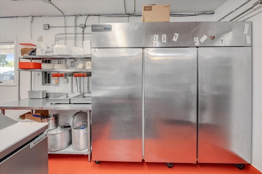 More Photos Of 22652 Parrotts Ferry Rd, Columbia Restaurant For Sale