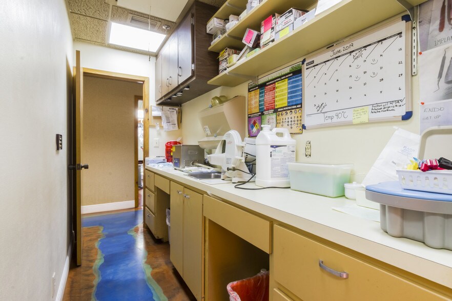 More Photos Of 8200 W Sunrise Blvd, Plantation Office For Sale