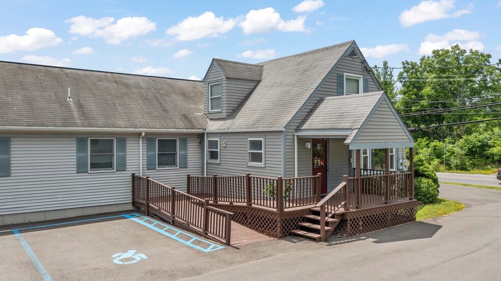 More Photos Of 322 Fairview Ave, Hudson Medical For Sale