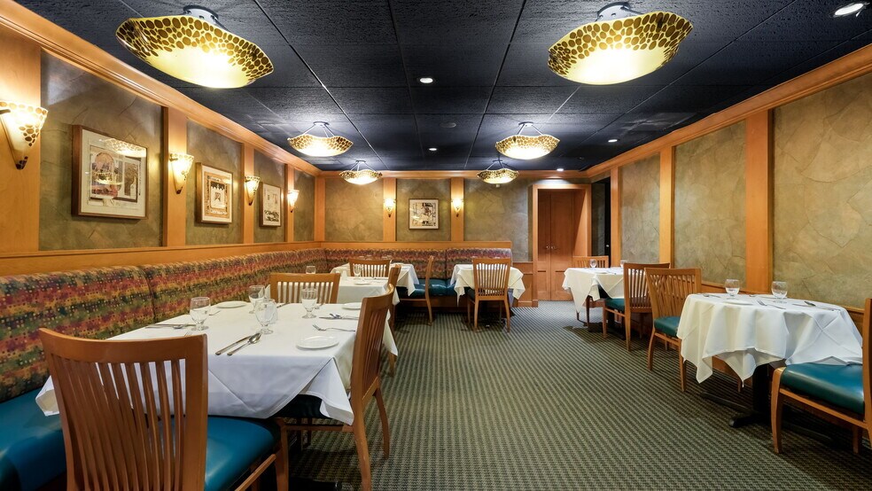 More Photos Of 1373 Easton Rd, Warrington Restaurant For Sale