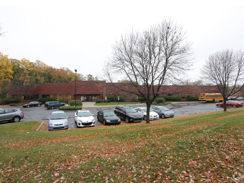 More Photos Of 3330 Tillman Dr, Bensalem Office For Lease