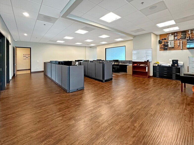 More Photos Of 19210 S Vermont Ave, Gardena Loft Creative Space For Sale
