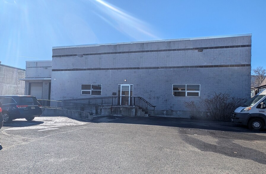 More Photos Of 2101 83rd St, North Bergen Warehouse For Lease
