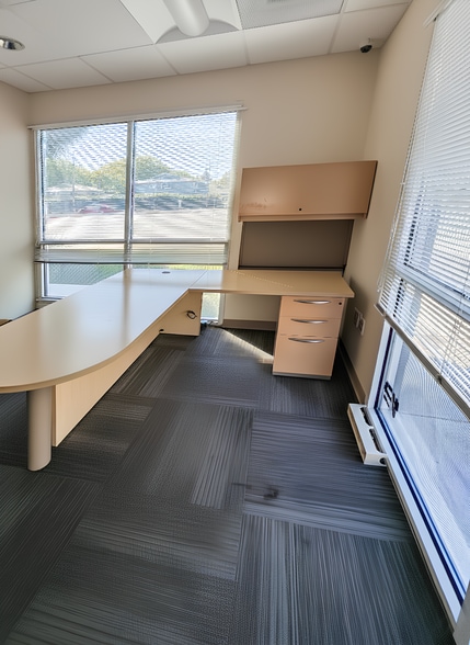 More Photos Of 151 Elmira Rd, Vacaville Freestanding For Sale