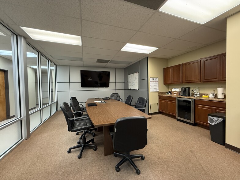 More Photos Of 11647 Armetco Dr, Justin Industrial For Lease