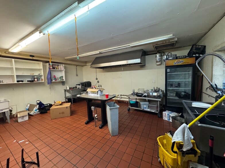 More Photos Of 1144 Hylan Blvd, Staten Island Storefront For Lease