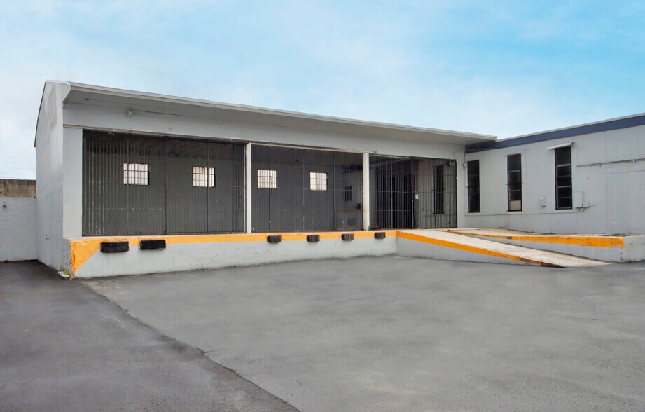 Primary Photo Of 6721 NW 36th Ave, Miami Industrial For Sale