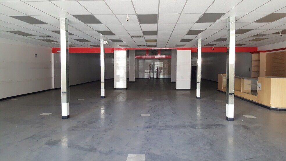More Photos Of 6342 Pacific Blvd, Huntington Park Storefront For Sale