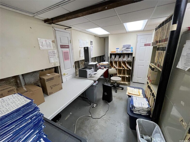 More Photos Of 11614 Myrtle Ave, Richmond Hill Medical For Sale