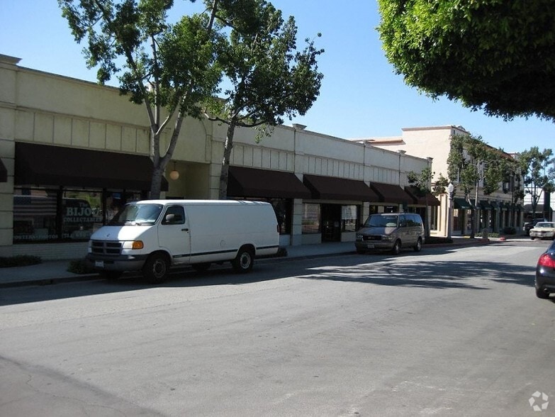 More Photos Of 108-118 E Amerige Ave, Fullerton Storefront For Lease