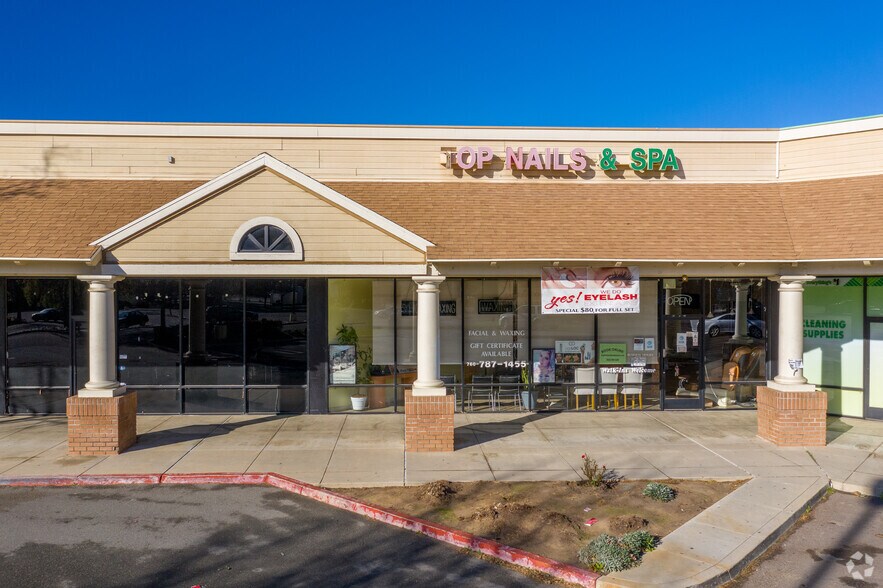 More Photos Of 1853-1855 Main St, Ramona Unknown For Lease