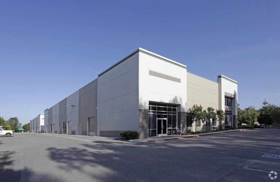 More Photos Of 2188 Ringwood Ave, San Jose Light Distribution For Lease