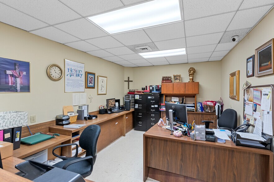 More Photos Of 7875 W McNab Rd, Tamarac Religious Facility For Sale