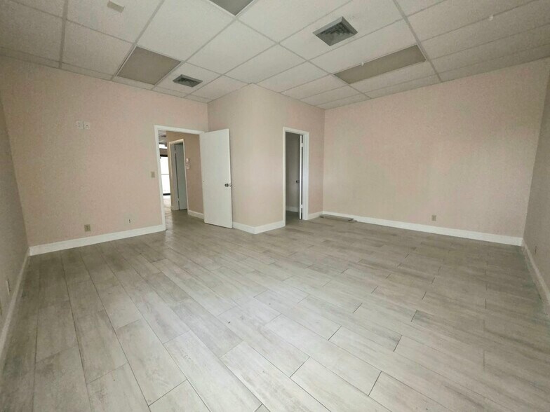 More Photos Of 10235 W Sample Rd, Coral Springs Office For Lease