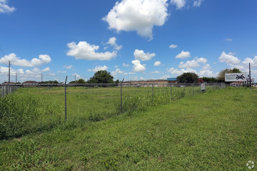 More Photos Of FM 359 @ Del Agua, Richmond Land For Sale