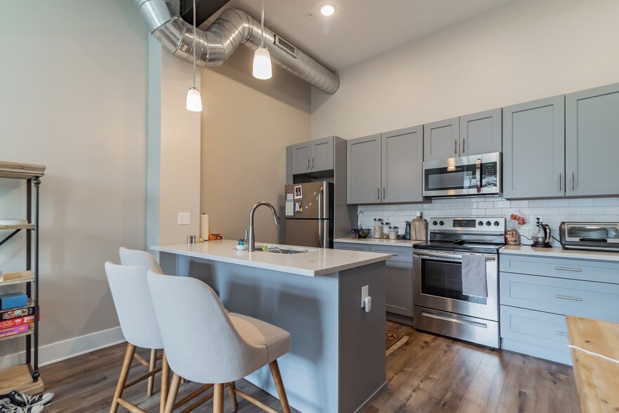More Photos Of 1728 S 2nd St, Philadelphia Apartments For Lease