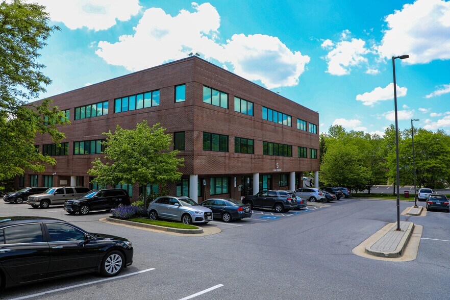 More Photos Of 10 Crossroads Dr, Owings Mills Unknown For Lease
