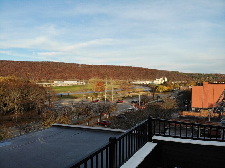 More Photos Of 29 E Market St, Corning Office Residential For Lease