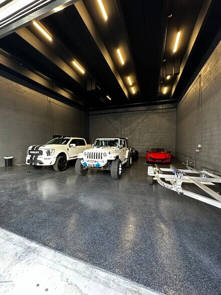 More Photos Of 2011 W State Road 84, Fort Lauderdale Warehouse For Sale