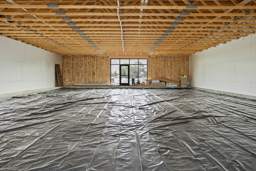 More Photos Of 3435 College Dr, Cheyenne General Retail For Lease