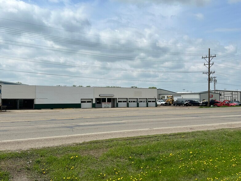 More Photos Of 3531 Memorial Hwy, Mandan Industrial For Sale