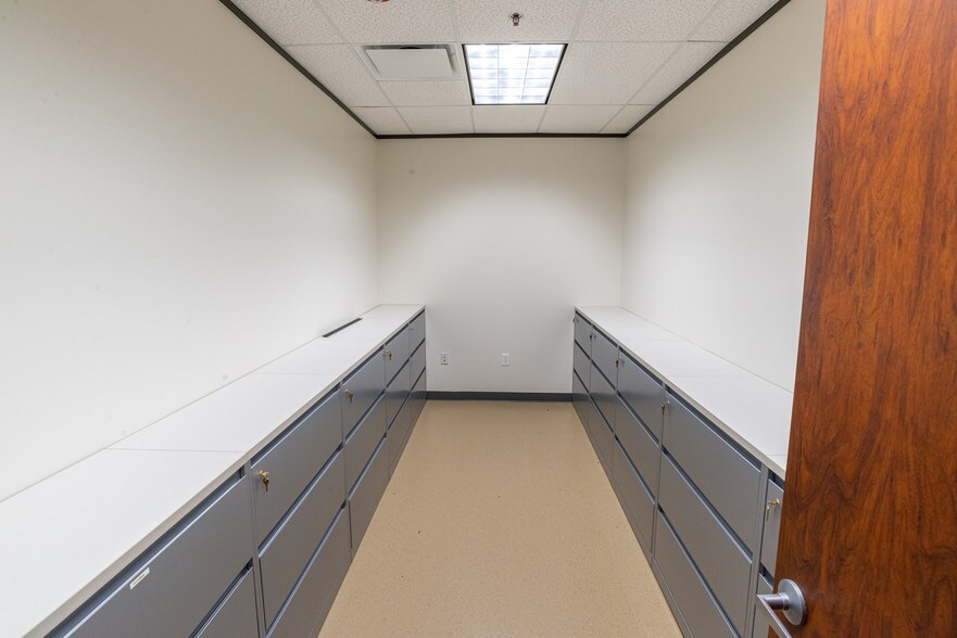 More Photos Of 3409 N Central Expy, Plano Office For Lease