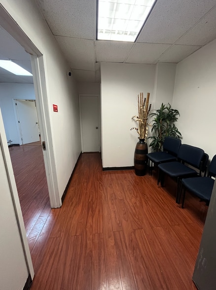 More Photos Of 901 Sheridan Ave, Bronx Storefront Retail Office For Lease