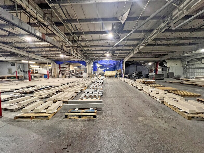 More Photos Of 711 Beaver Rd, Girard Warehouse For Sale