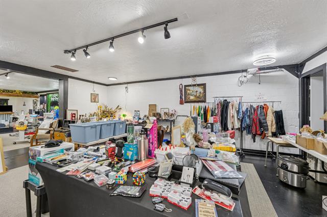 More Photos Of 19600 S 353rd West Ave, Bristow Freestanding For Sale