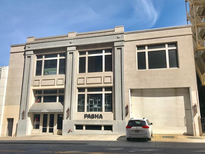 More Photos Of 156 S Main St, High Point General Retail For Lease