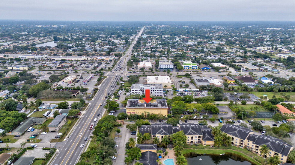 Primary Photo Of 2889 10th Ave N, Lake Worth Medical For Lease