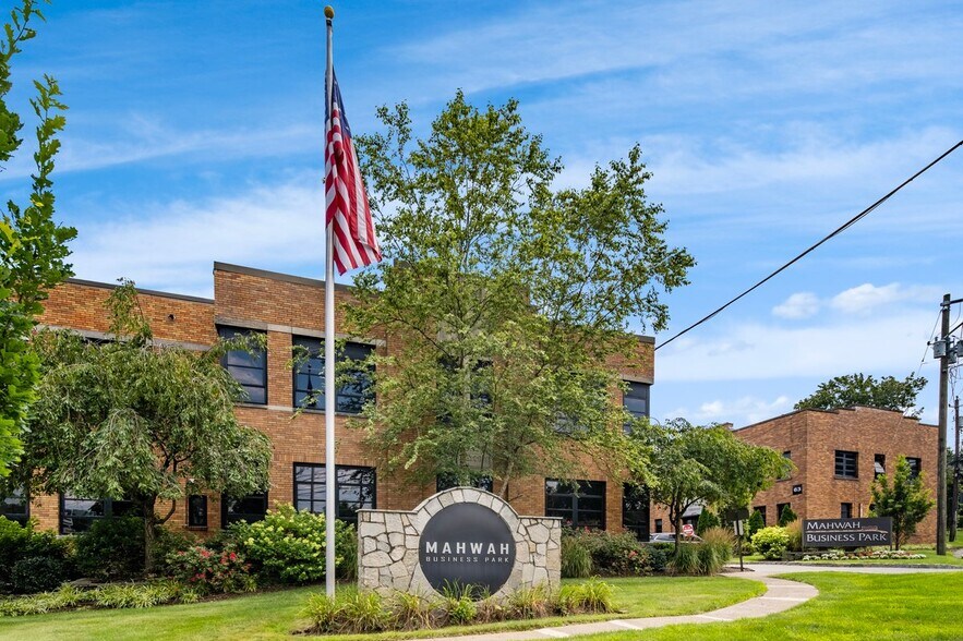 More Photos Of 65 Ramapo Valley Rd, Mahwah Office For Lease