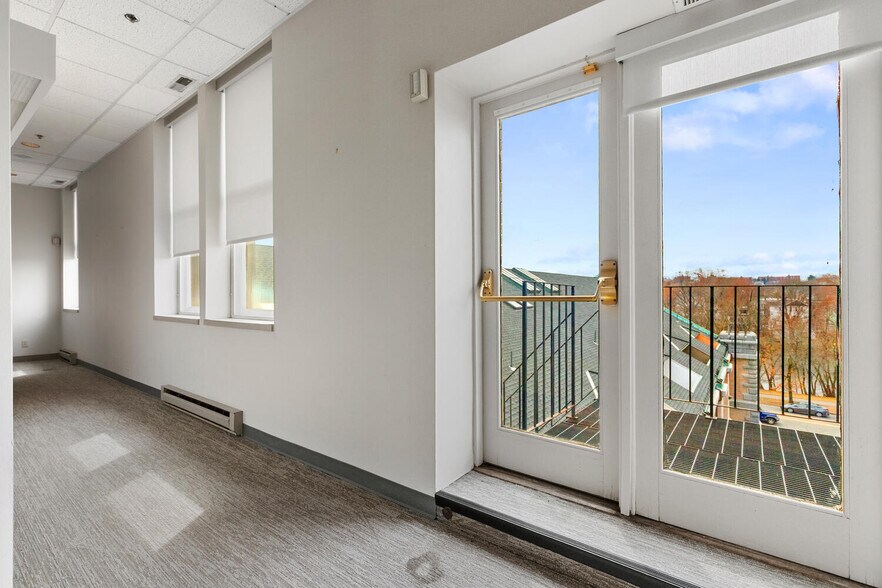 More Photos Of 92 High St, Medford Medical For Sale