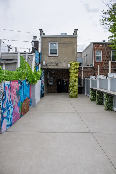 More Photos Of 646 Forest Ave, Staten Island Storefront For Lease