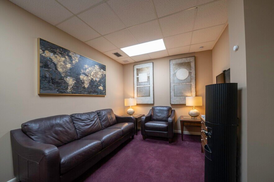 More Photos Of 3949 Evans Ave, Fort Myers Medical For Lease