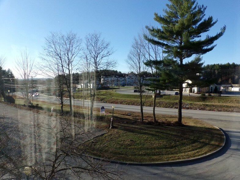 More Photos Of 401 Gilford Ave, Gilford Medical For Lease