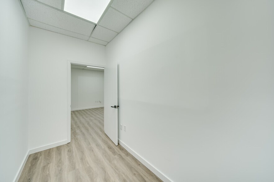 More Photos Of 7500 NW 25th St, Miami Warehouse For Lease