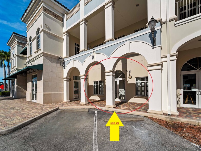 More Photos Of 3976 Destination Dr, Osprey Storefront For Sale