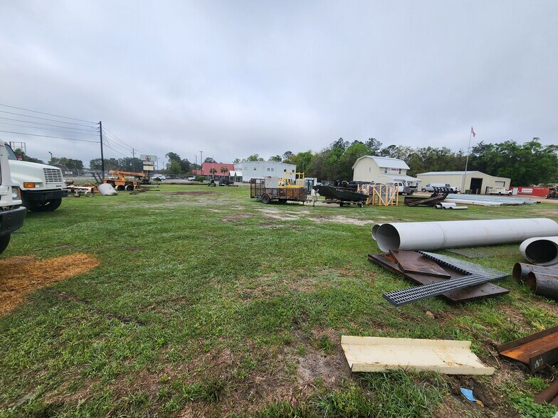 More Photos Of 1563 W Cherry St, Jesup Office For Sale