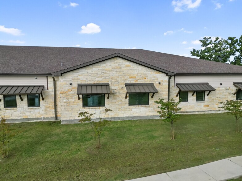 More Photos Of 3012 Barron Rd, College Station Office For Lease