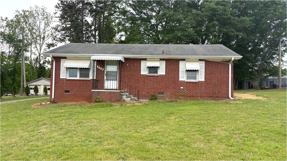 Primary Photo Of 8897 Asheville Hwy, Boiling Springs Office For Lease