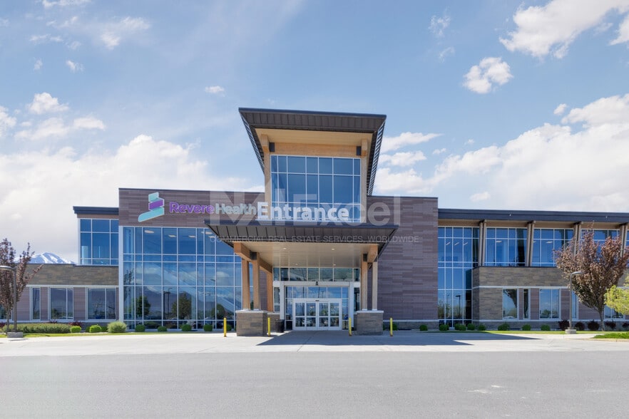 More Photos Of 555 W State Road 164, Salem Medical For Lease
