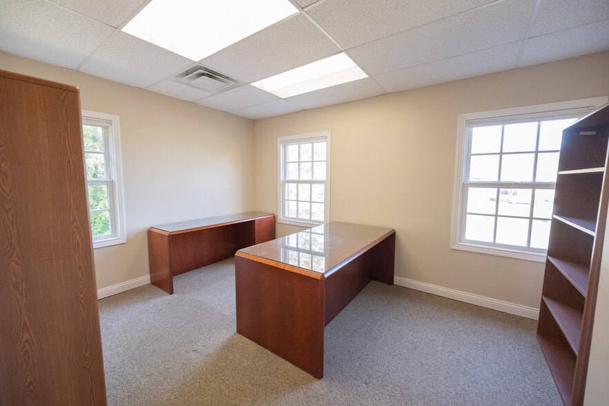 More Photos Of 7775 Cooper Rd, Montgomery Office For Lease