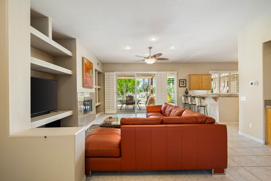 More Photos Of 285 Kavenish Dr, Rancho Mirage Apartments For Sale