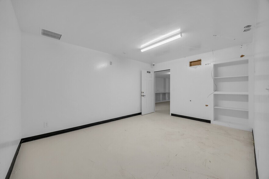 More Photos Of 3581 Drako Way, Carson City Manufacturing For Sale