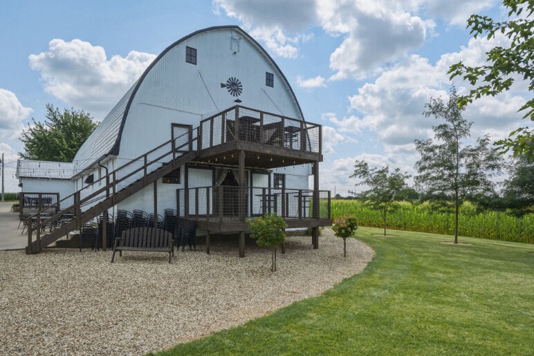 More Photos Of 1713 165th St, Manchester Specialty For Sale