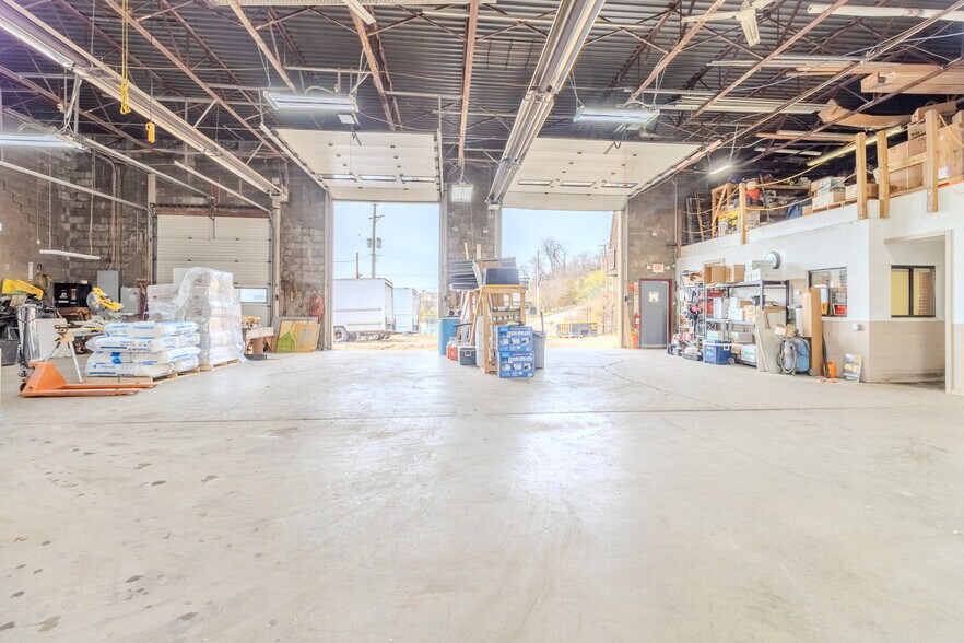 More Photos Of 204 Main St, East Pittsburgh Warehouse For Sale