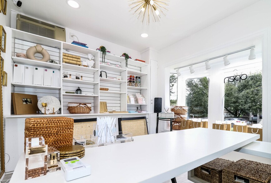 More Photos Of 7 Dunwoodie St, Scarsdale Storefront Retail Office For Lease