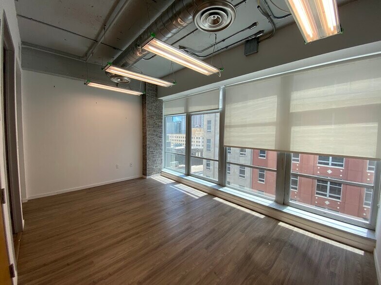 More Photos Of 14 NE 1st Ave, Miami Office For Sale